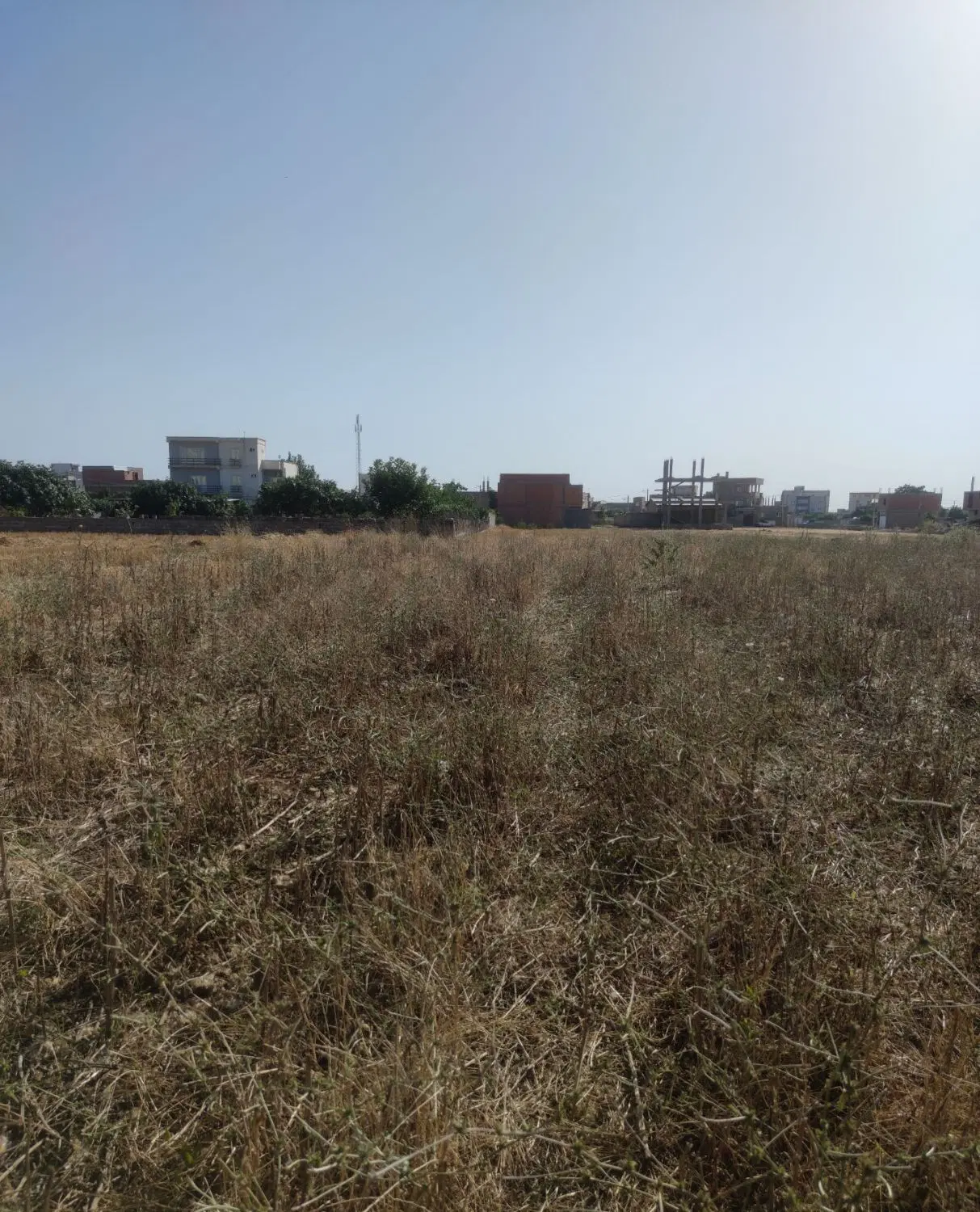100 متر زمین مسکونی