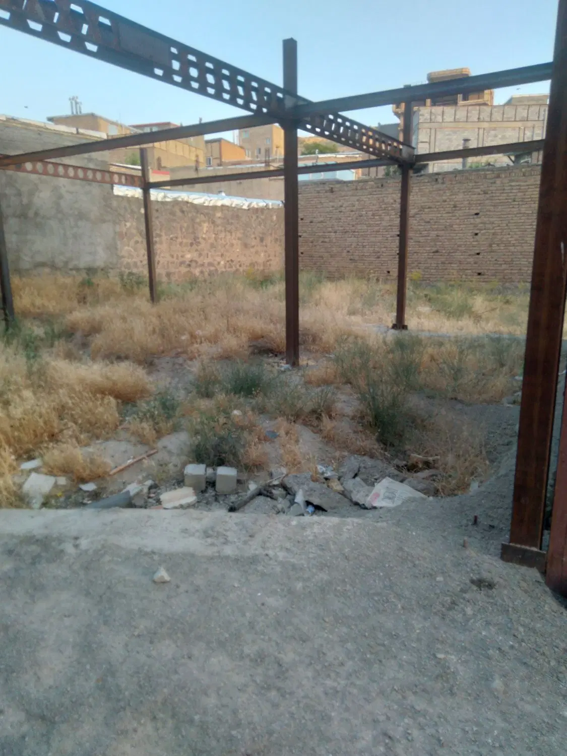 زمین مسکونی ۱۰۵متری