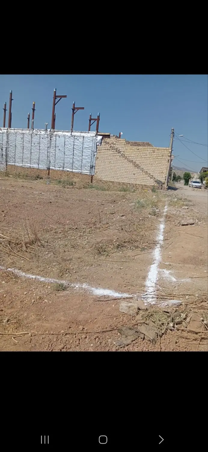زمین میان گلال(شهرک پرواز)