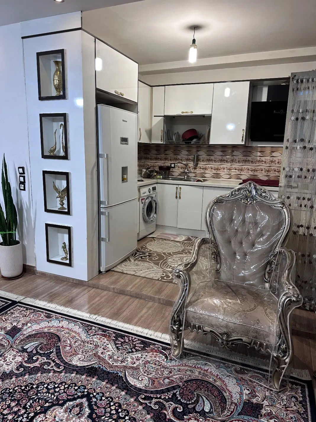 واحد 87متری تک واحدی