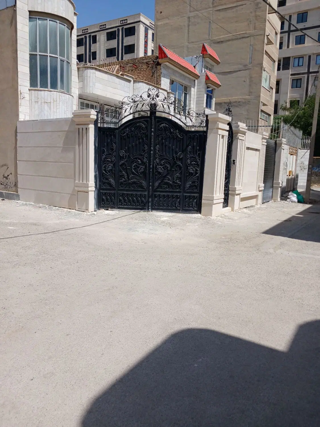 فروش خانه ویلایی صفر تا صد بازسازی شده