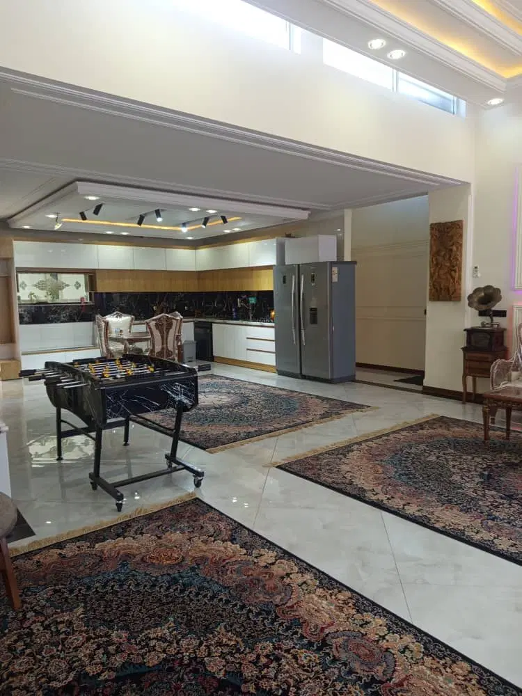 ویلای لاکچری ۱۰۰۰ متری شهریار