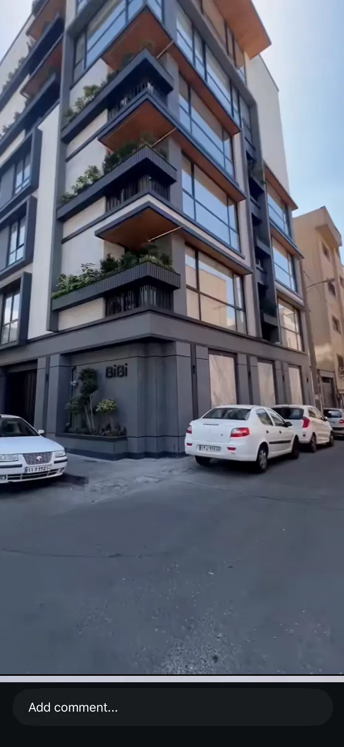 سازنده و پیمانکار و بازسازی
