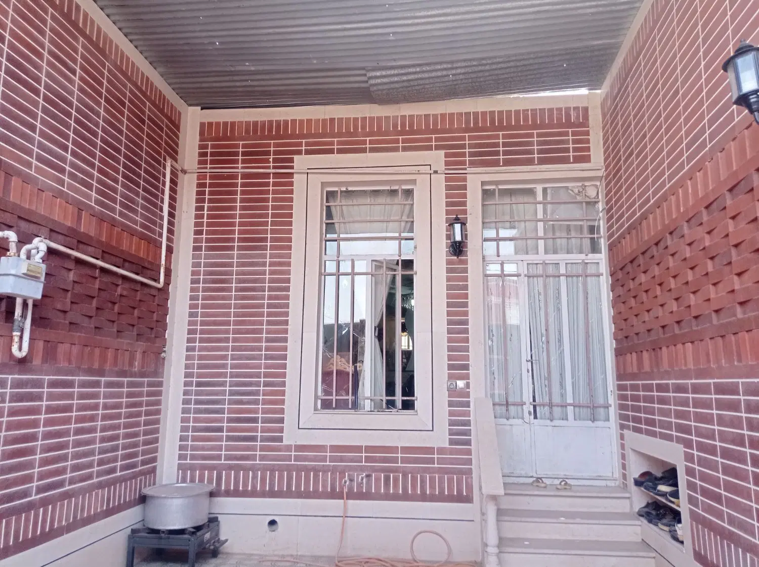منزل ویلایی  اجاره ای  آباده  خیابان تخت جمشید