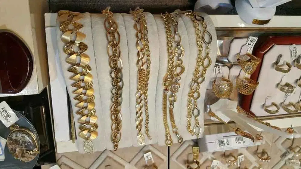 واگذاری مغازه اکسسوری زنانه با اجناس
