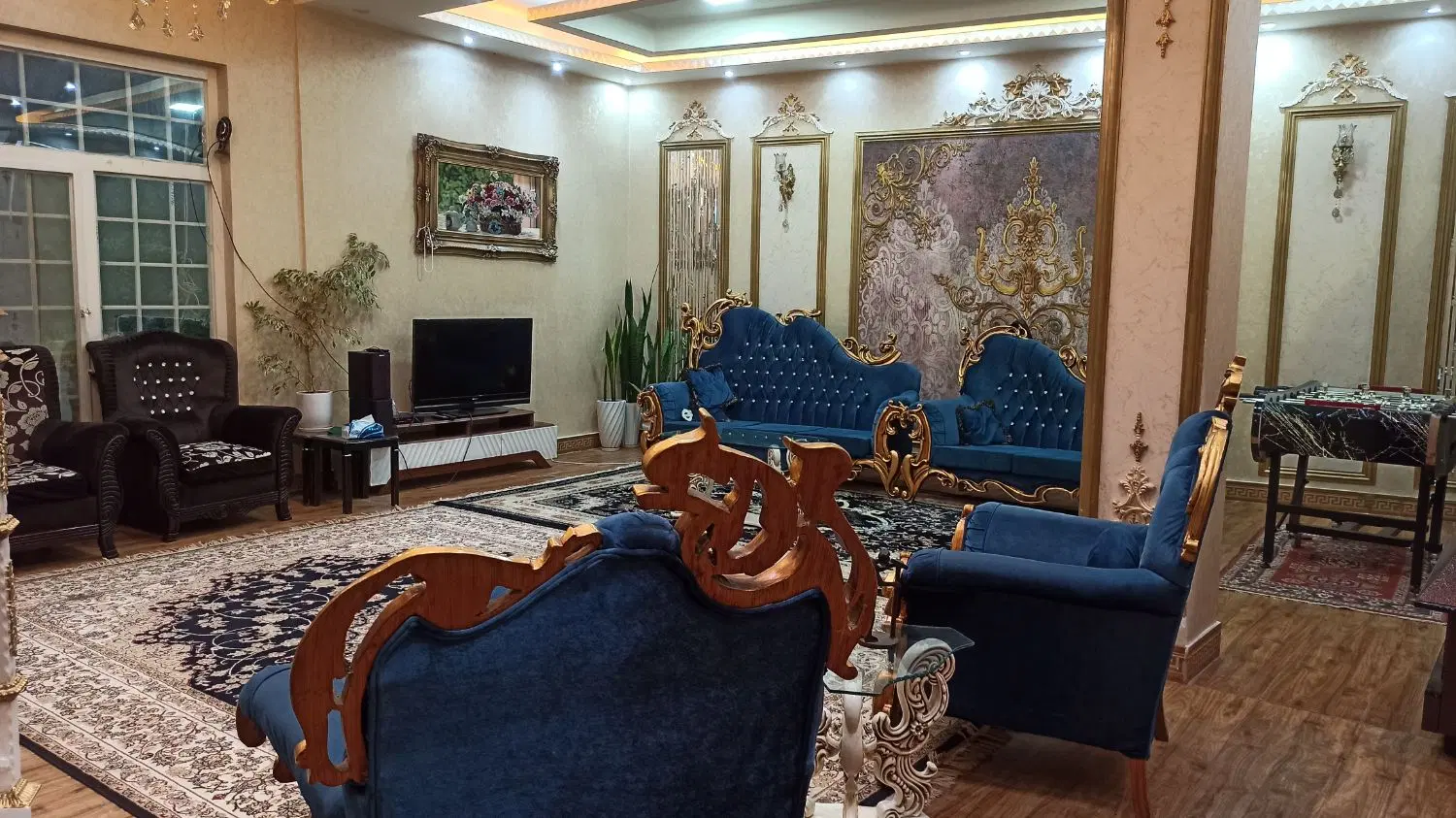 فروش ویلا عمارتی فول امکانات استخر جکوزی