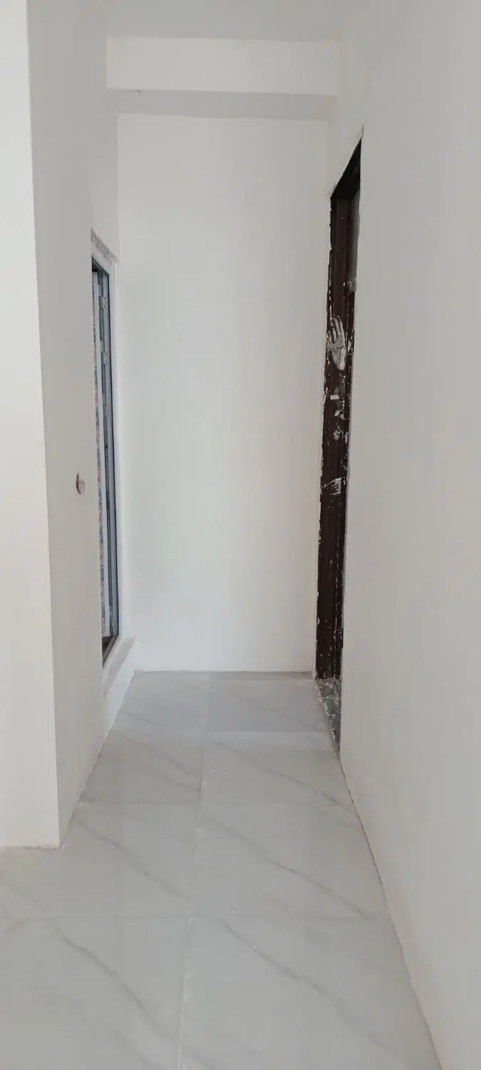 خانه ۹۳ متری نوساز، دوبر، غرق نور در دانش