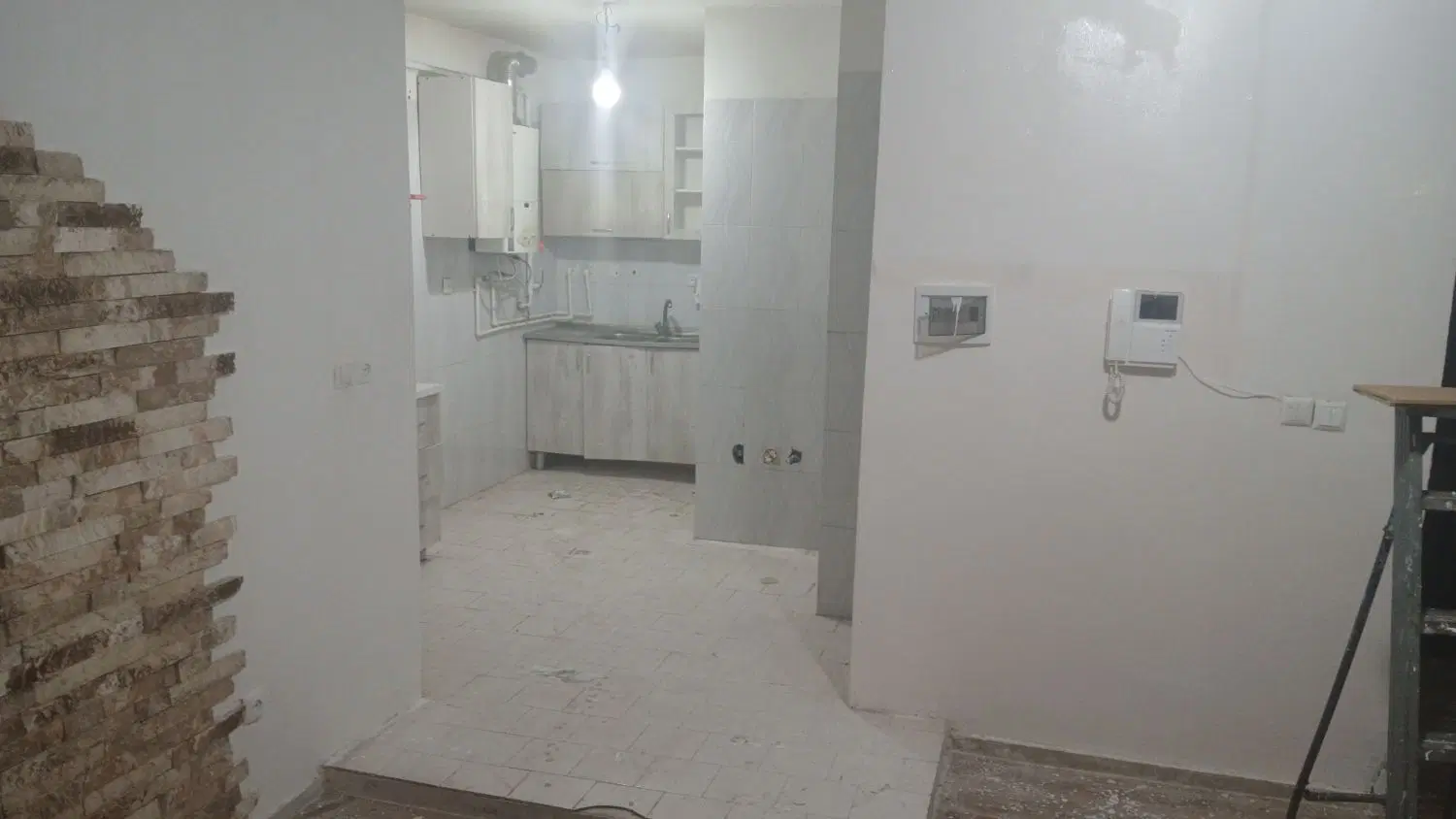 رهن آپارتمان ۸۱ متری دوخوابه