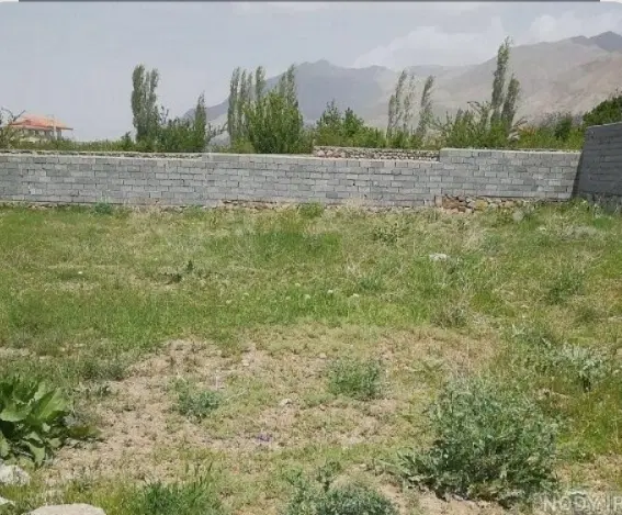 زمین گوشه شاقاسم