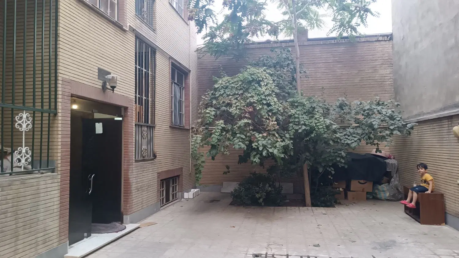 ۴۲ متر است آپارتمان  تک خوابه