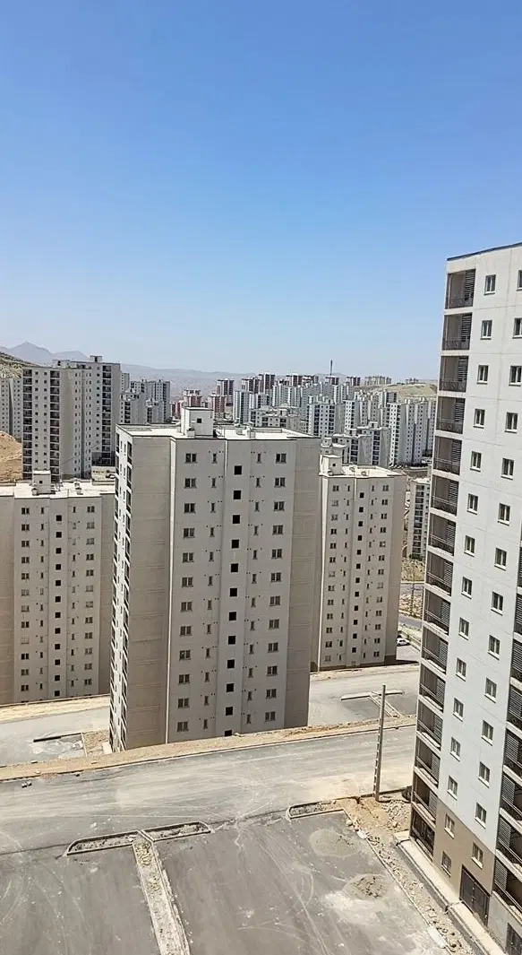 فروش ۸۷متر واحد فاز ۱۱ (زون ۳) اکازیون واقعی