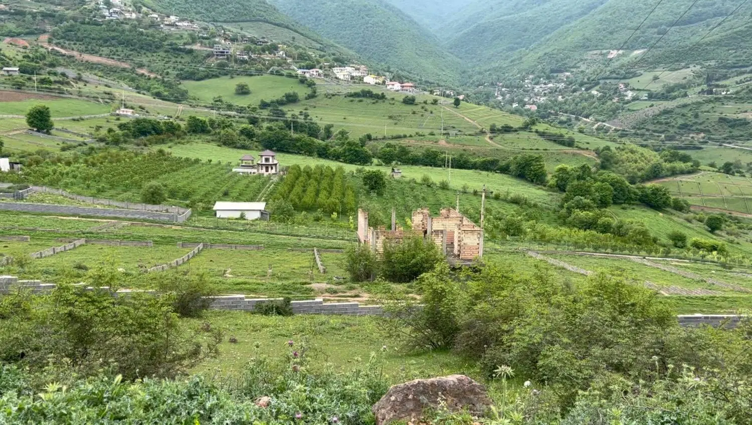 250 متر زمین با جواز ساخت