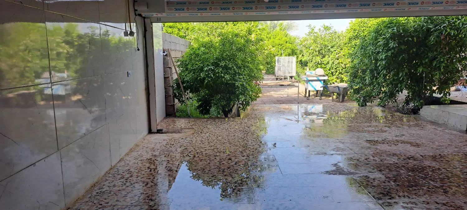 کارگاه و انبار محصولات