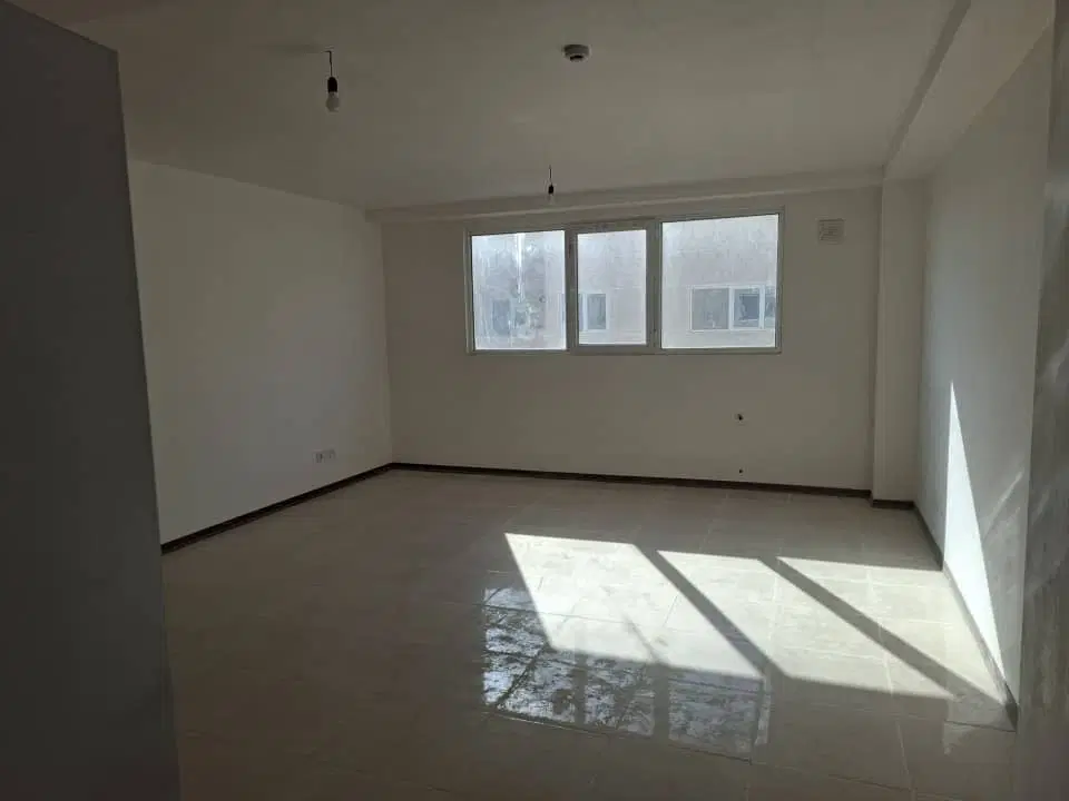 اپارتمان خام ۹۰متری