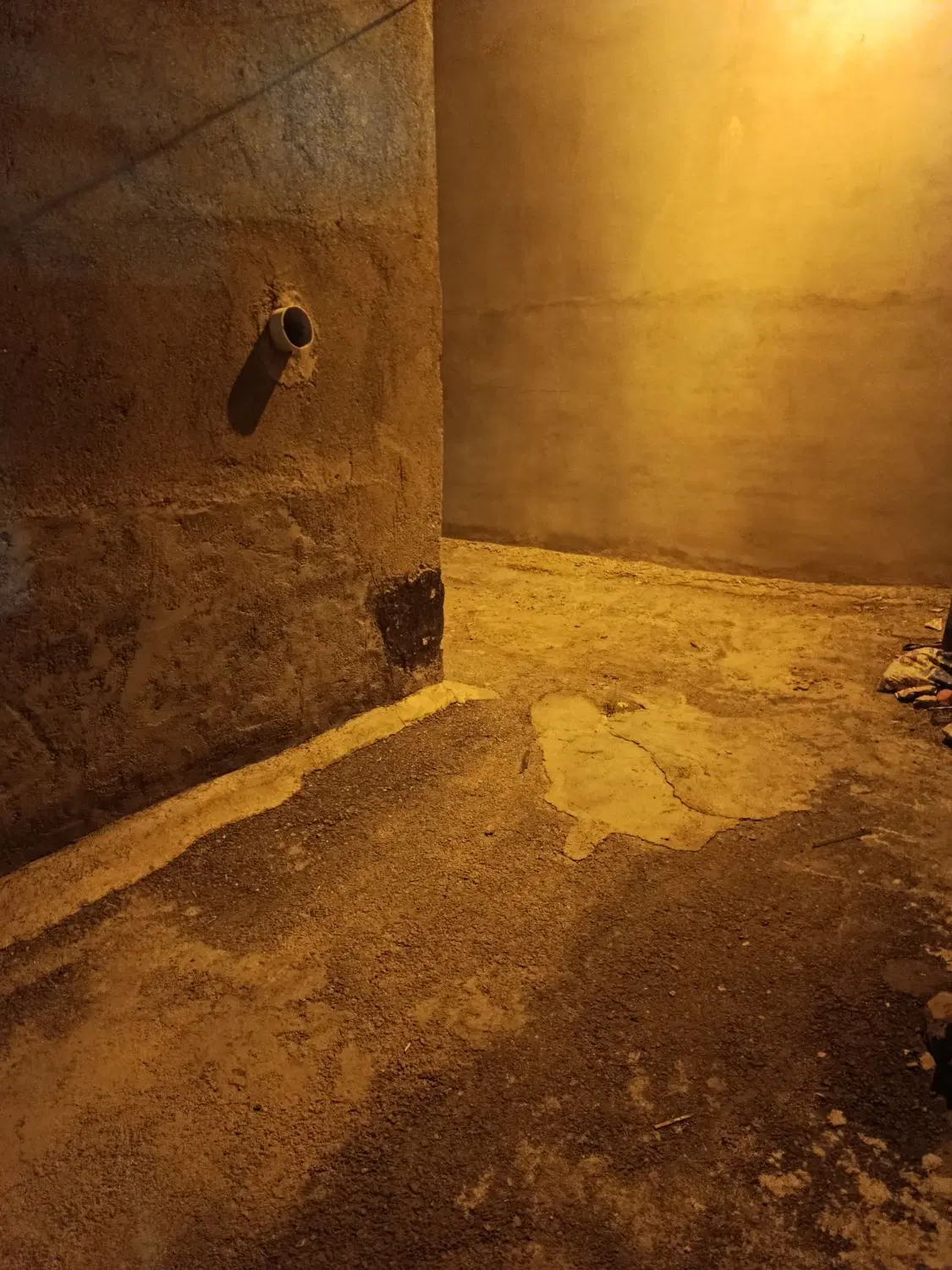 خانه ی اجاره ای .دربست .بالاتر از مسجد هژاره