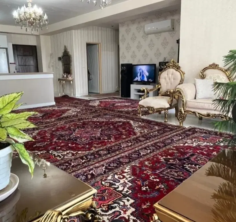 فروش آپارتمان ۱۰۲ متری برج الهیه زبردست لاله