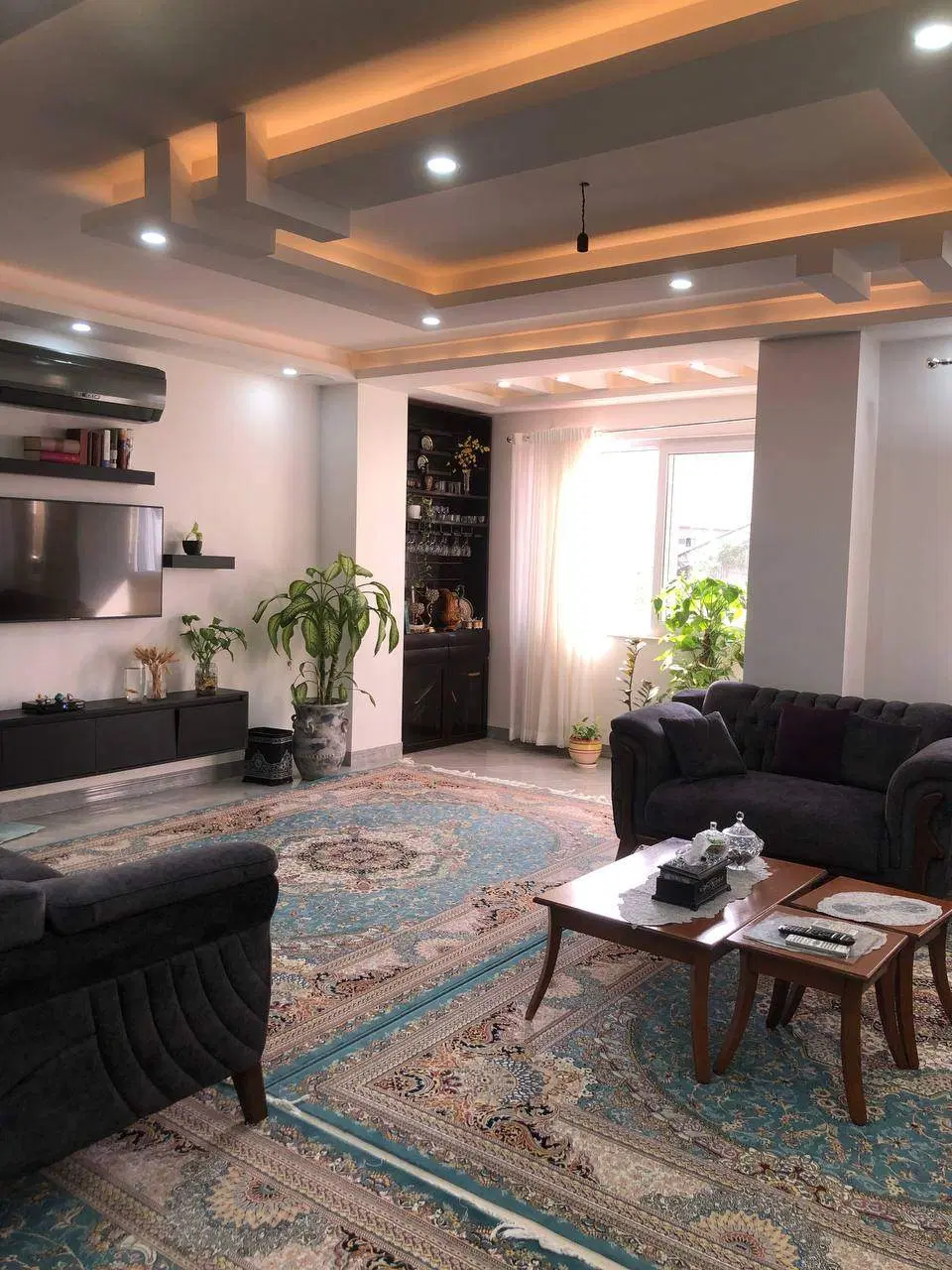 فروش یک واحد آپارتمانی