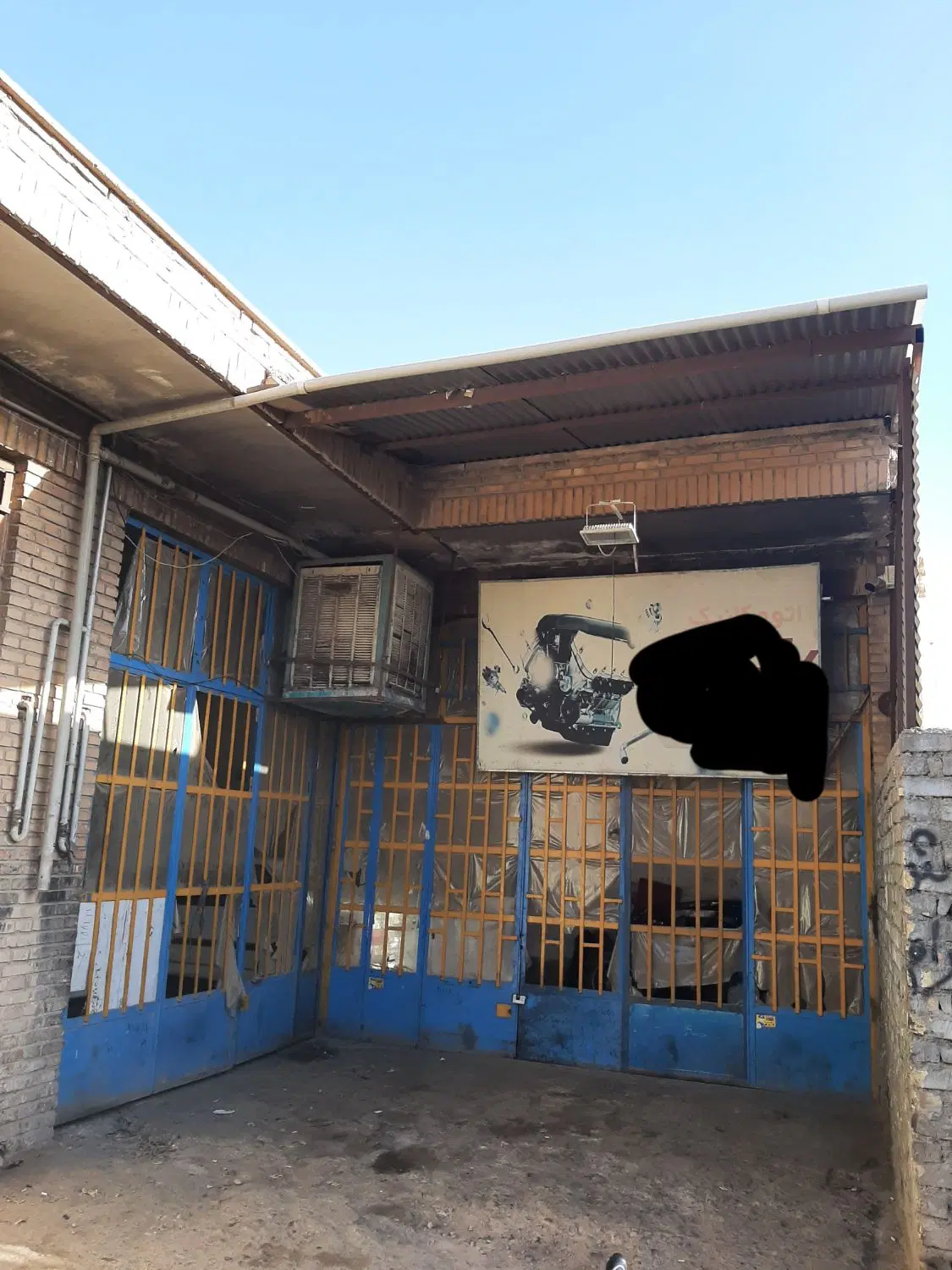 مغاره ۸۱ متری تجاری کمربندی پایین قبل از بانک ملی