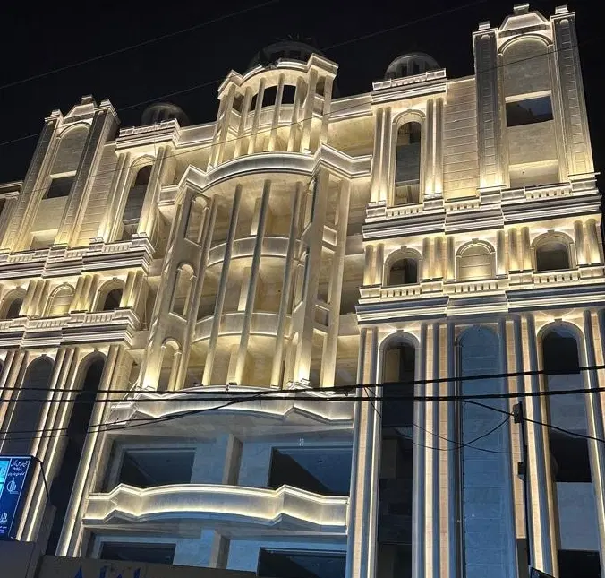 100 متری عقب برند ساز