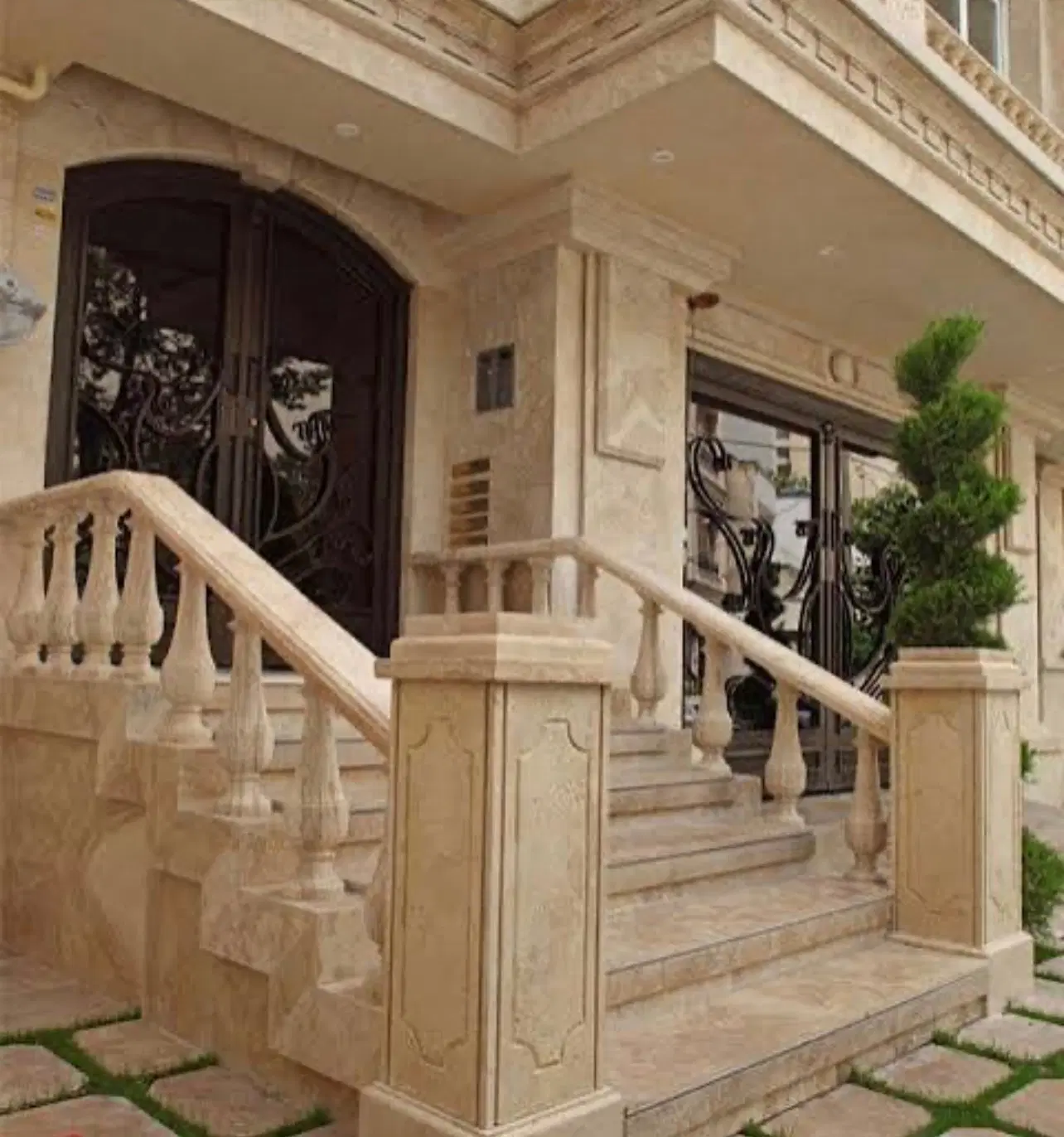 اجاره واحد۵۰متری شیک درخیابان قبادی
