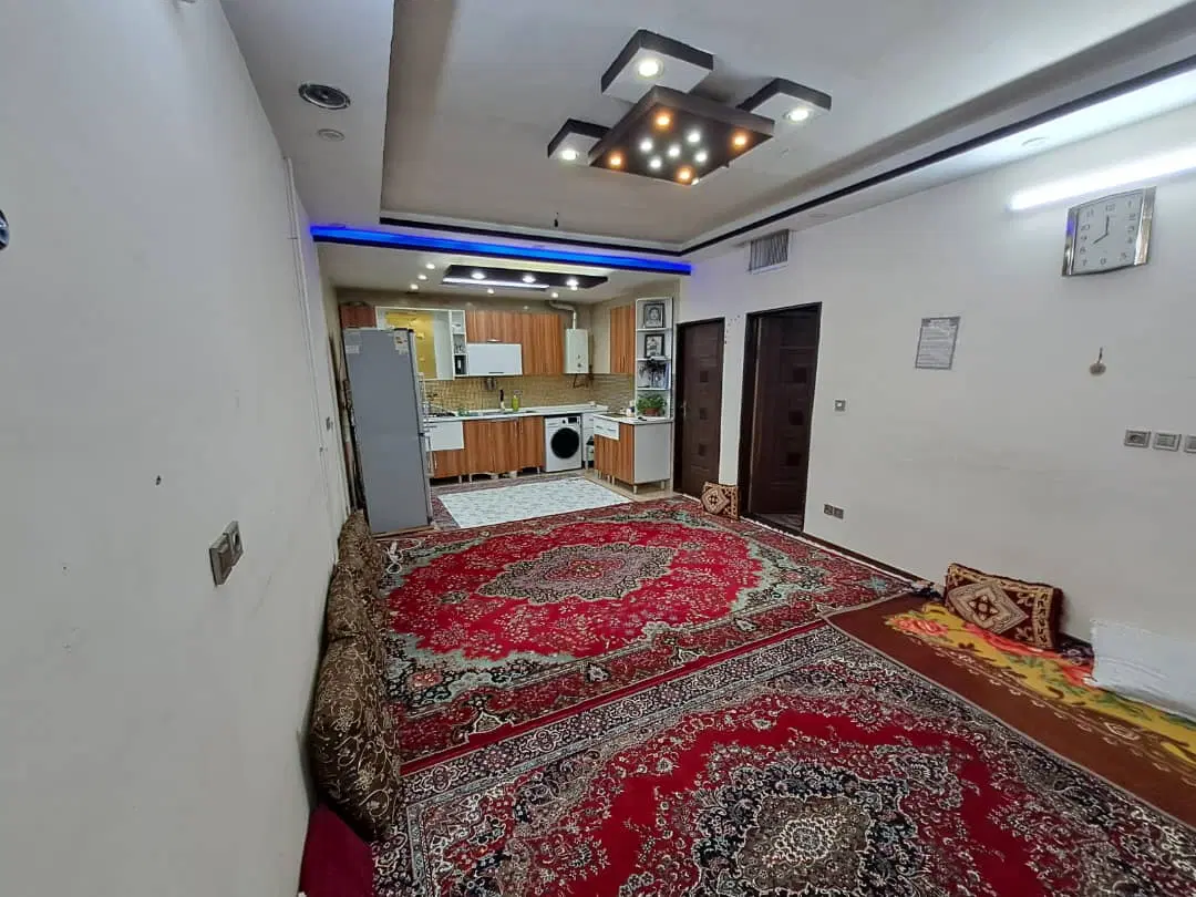 خانه تمیز دو خوابه دارای کمد دیواری