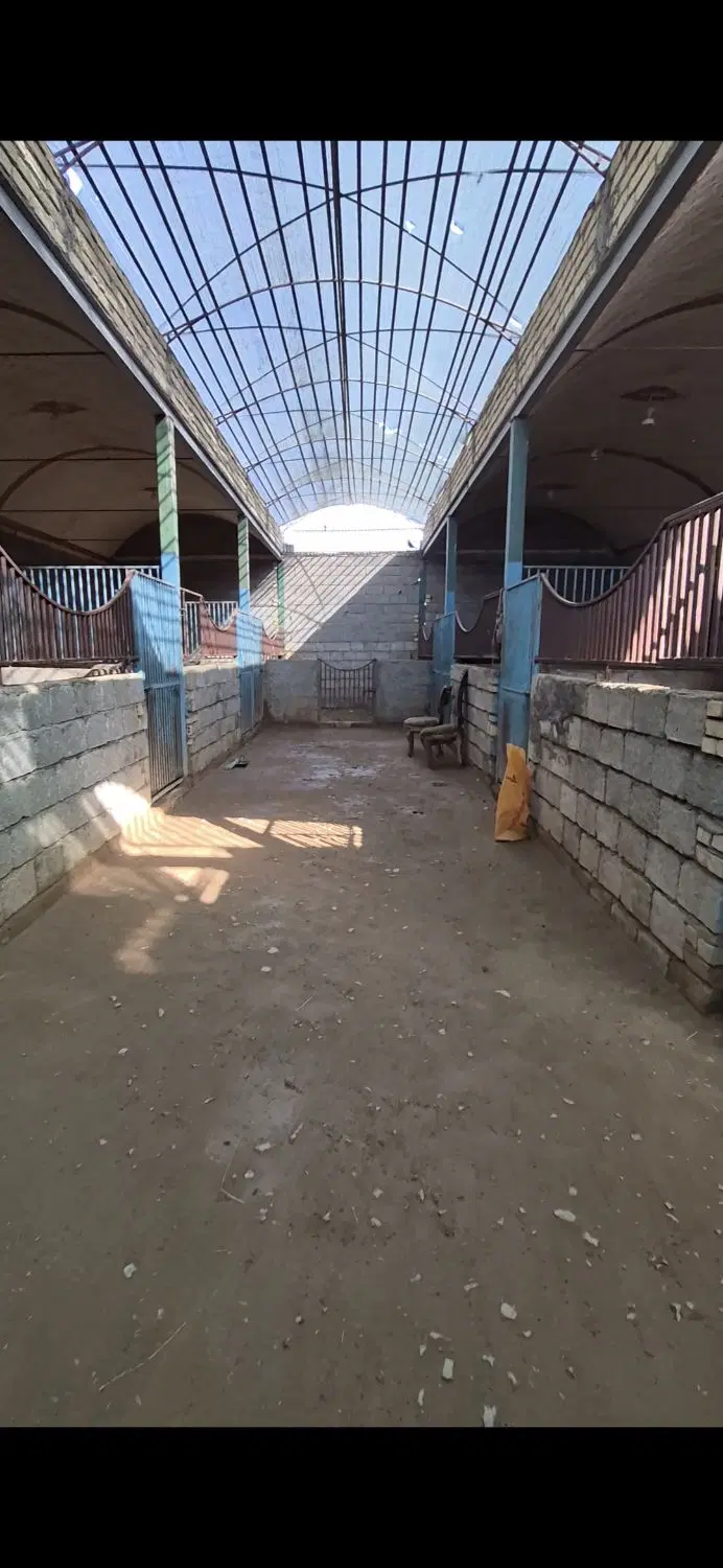 سالن سفره خانه و اسطبل وسوله