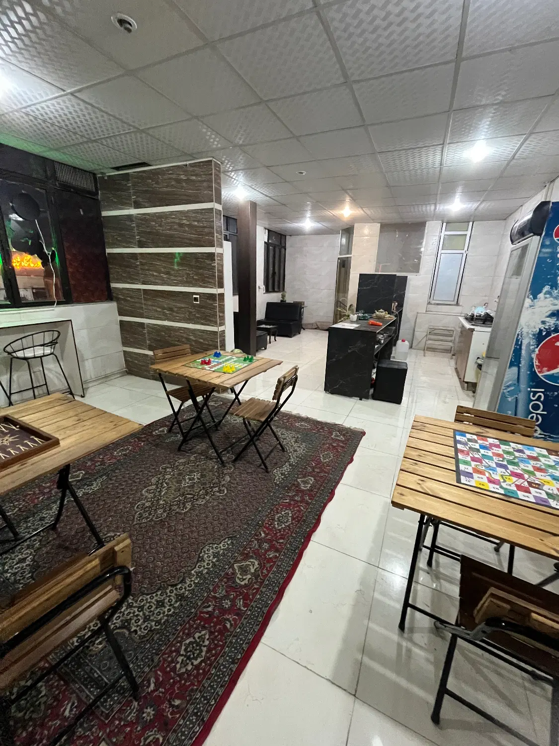 ۶۰ متر سالن دربست _ تمیز و شیک_ خیابان شریعتی