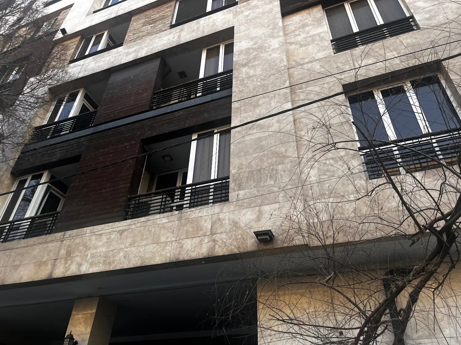 سعادت آباد تاپ لوکیشن