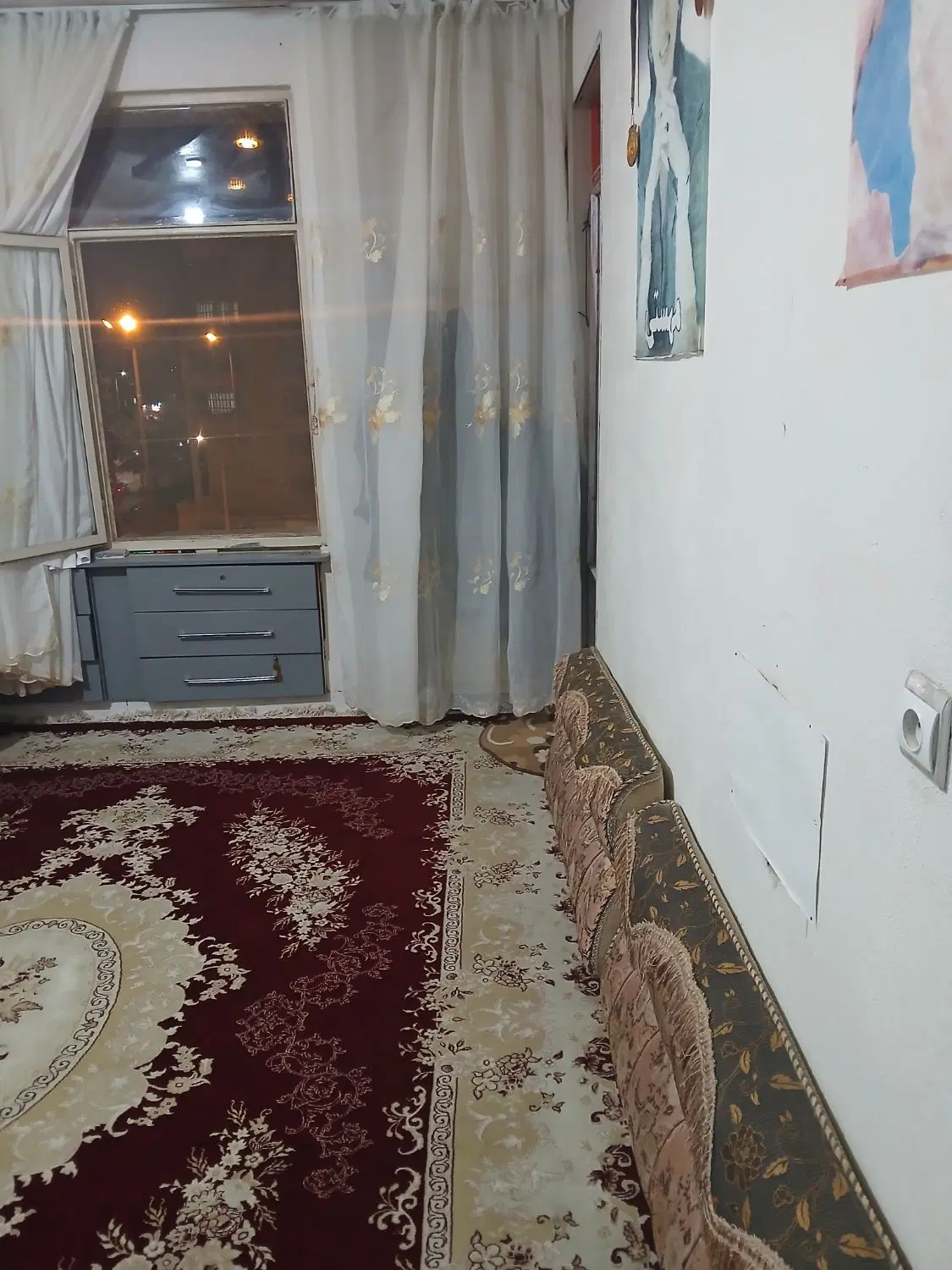 آپارتمان ۱۰۴متری شیک وتمیزدربهارستان