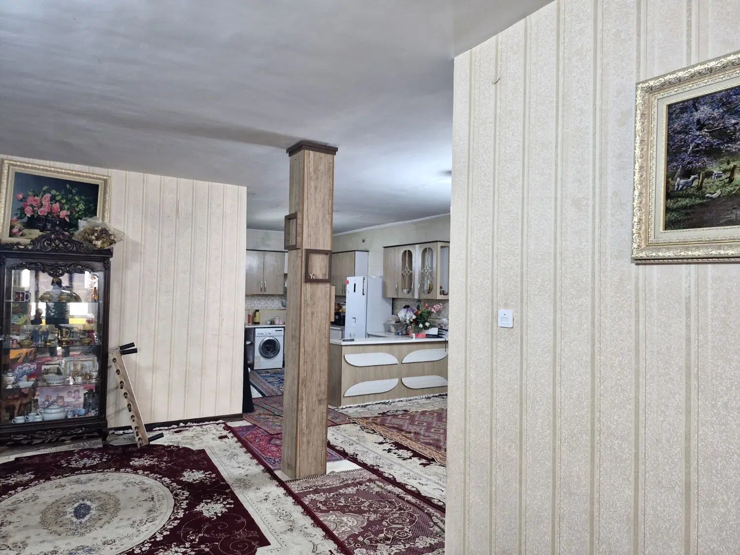 اجاره واحر همکف ۱۰۰ متری ۲ خواب(مرکز شهر)