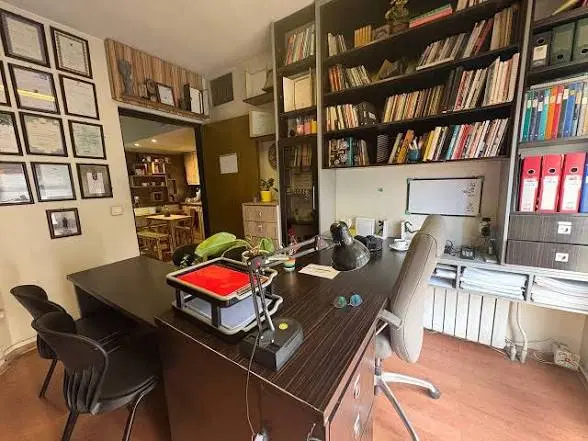 نیازمند یک اتاق مبله از یک دفتر کار برای اجاره