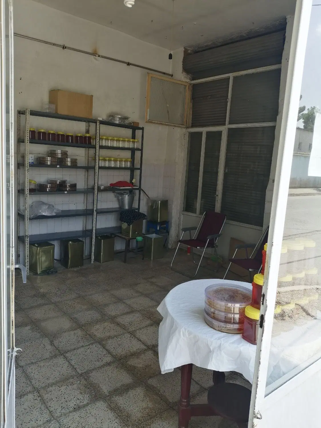اجاره مغازه 16متری دو نبش روی به روی مدرسه