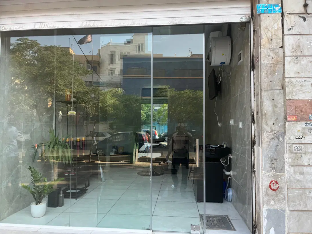 مغازه ۱۷ متری بر خیابان هاشمی