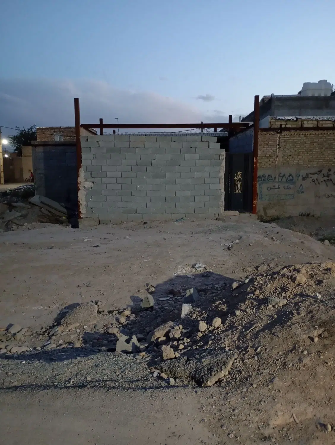 مسکونی نیمه کاره