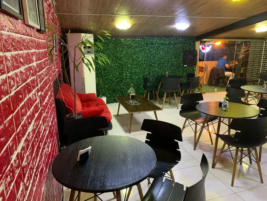 فروش رستوران وسط بازار سنتی ماهی