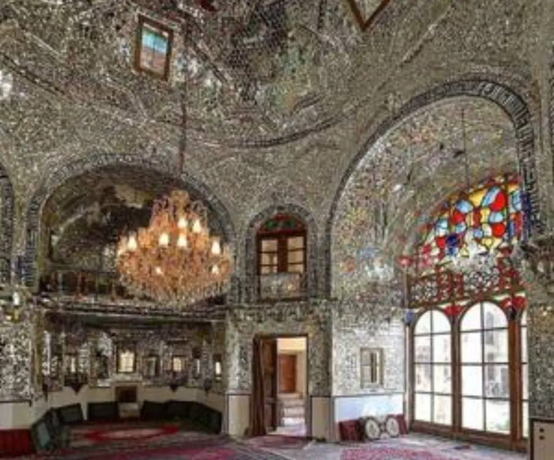 یک واحد۹۰متری مستقل شیک وتمیز زیرهمکف