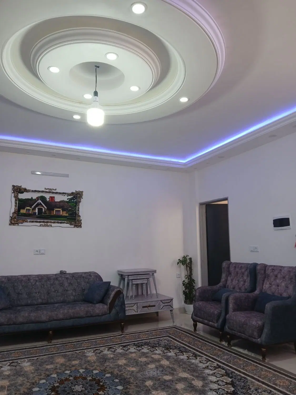 فروش ویلایی (صدوقی)