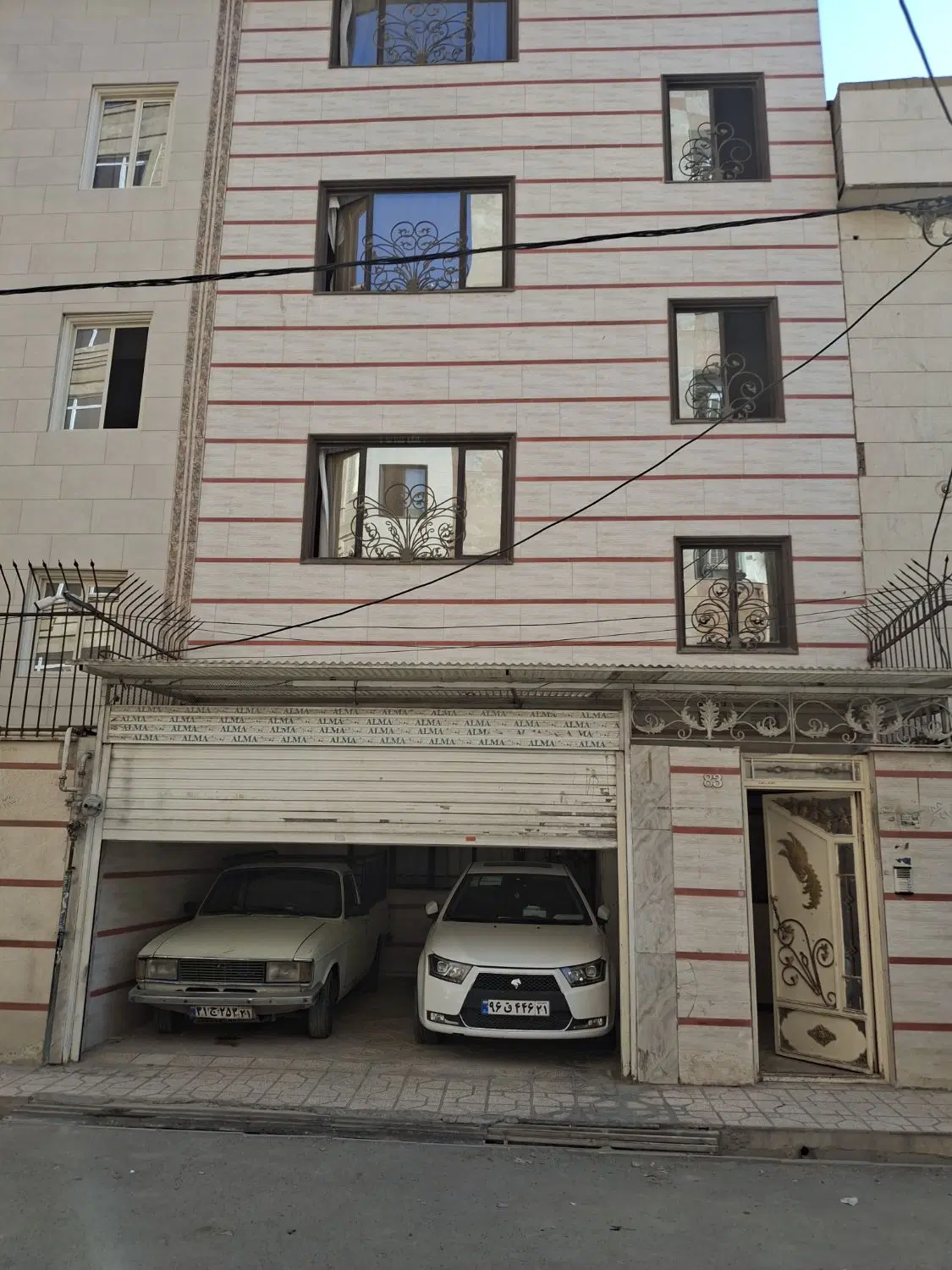 105مترنبوت چهارسه طبقه نیم