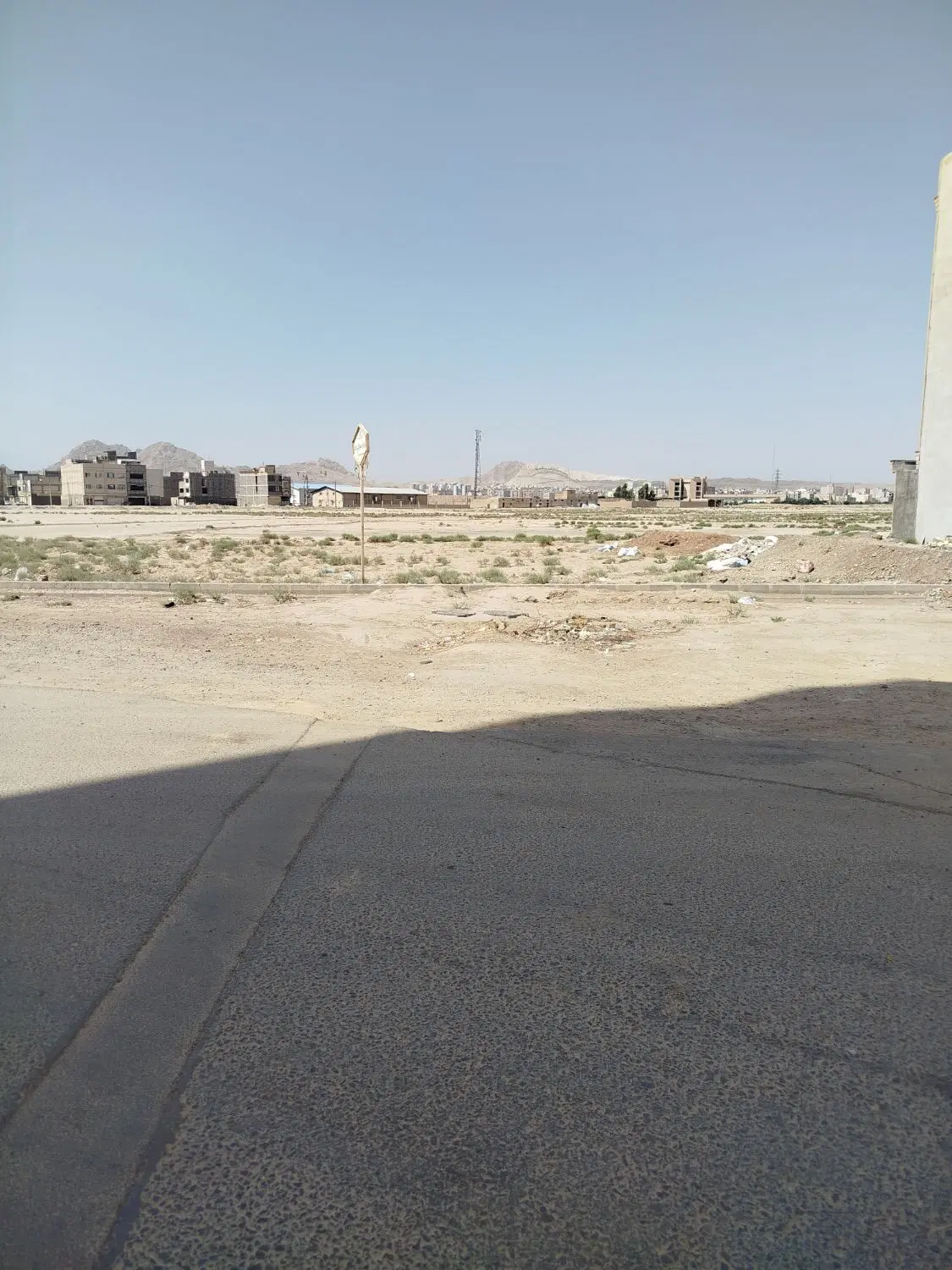 زمین تجاری کارگاهی