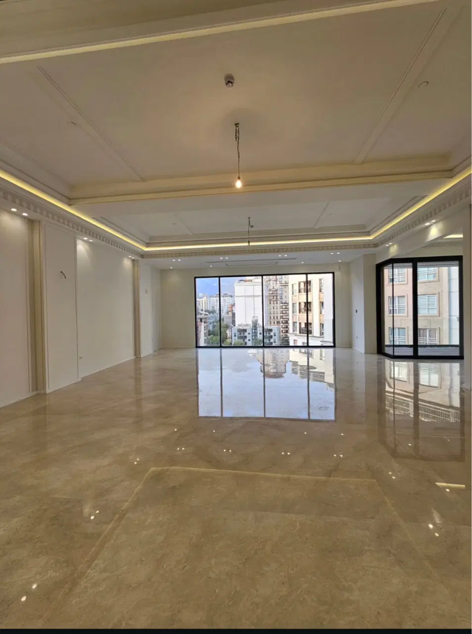 گوهردشت_۱۹۰متـر_ تکواحـدی_سالن پرده خور قدی