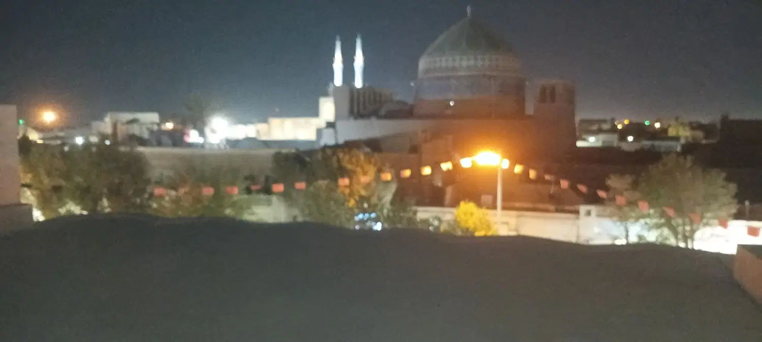 اجاره مغازه دو طبقه مرکز شهر یزد نزدیک امیرچقماق