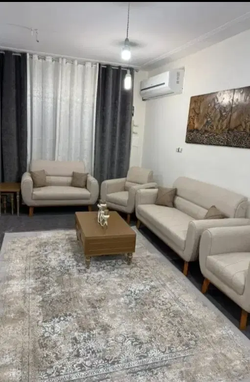 منزل دو طبقه یا ویلایی بزرگ لوتین