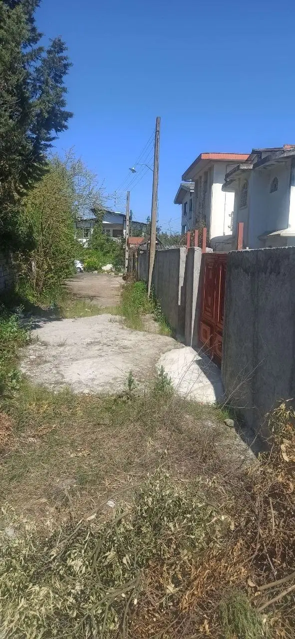 زمین ۳۲۰ متری دو بر