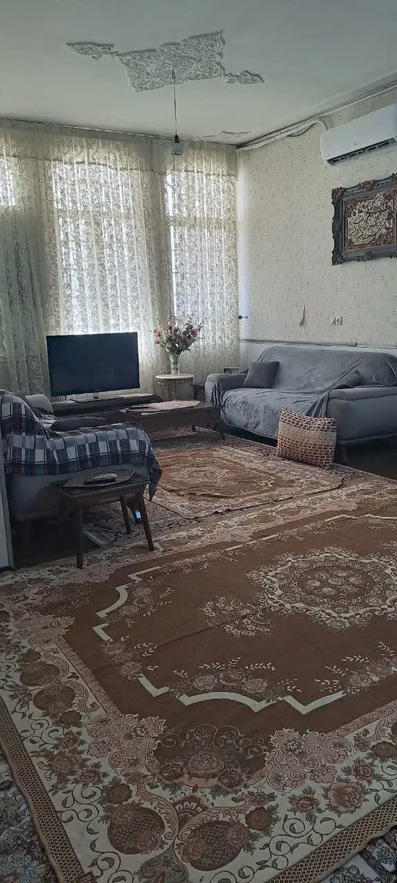 منزل زیرزمین اجاره ای راه مشترک تمیز ودرحال تخلیه