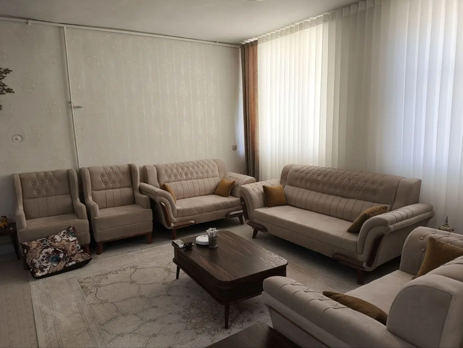 فروش یک باب ساختمان در سی‌متری پژوهنده بنفشه۲