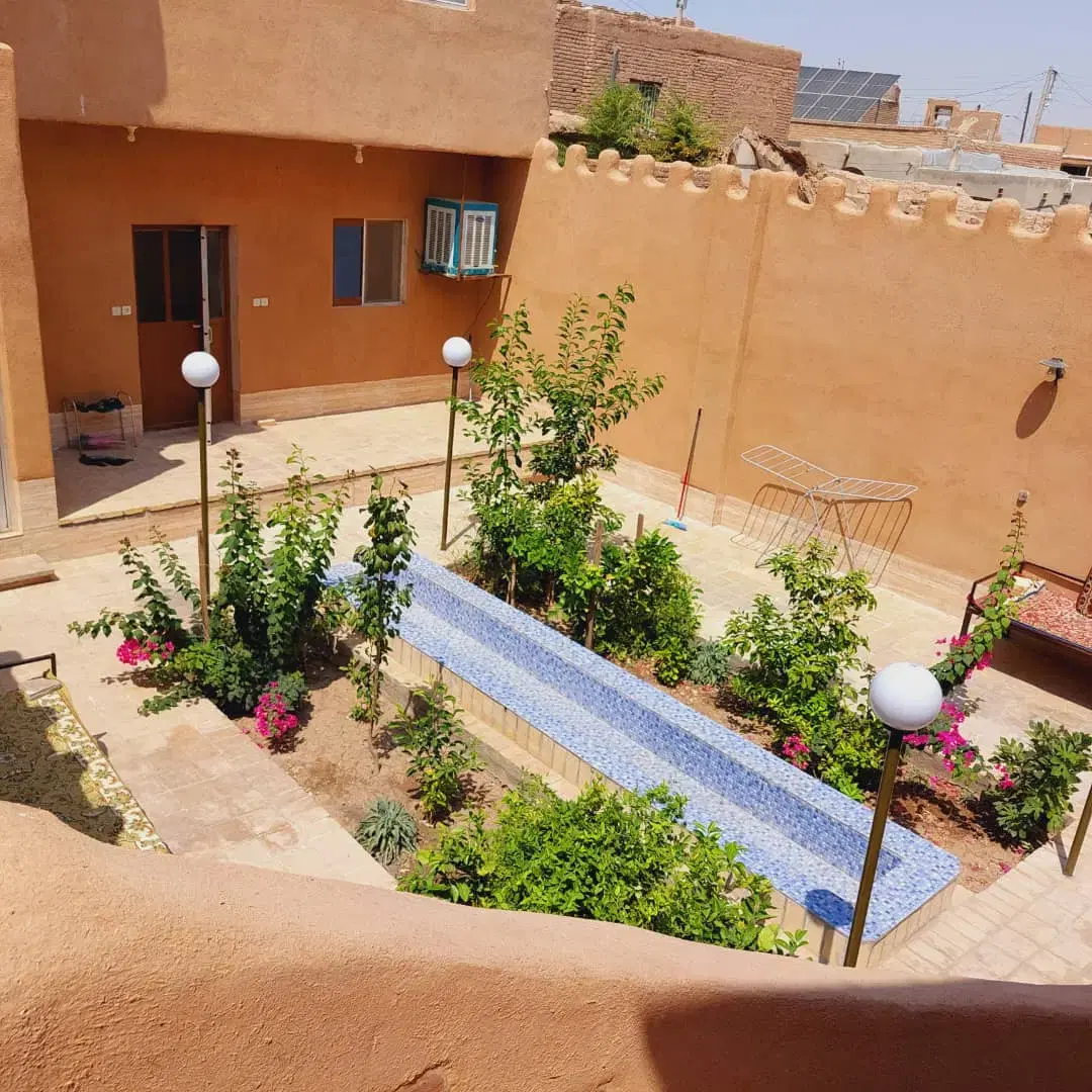 سوییت شبانه در اردستان
