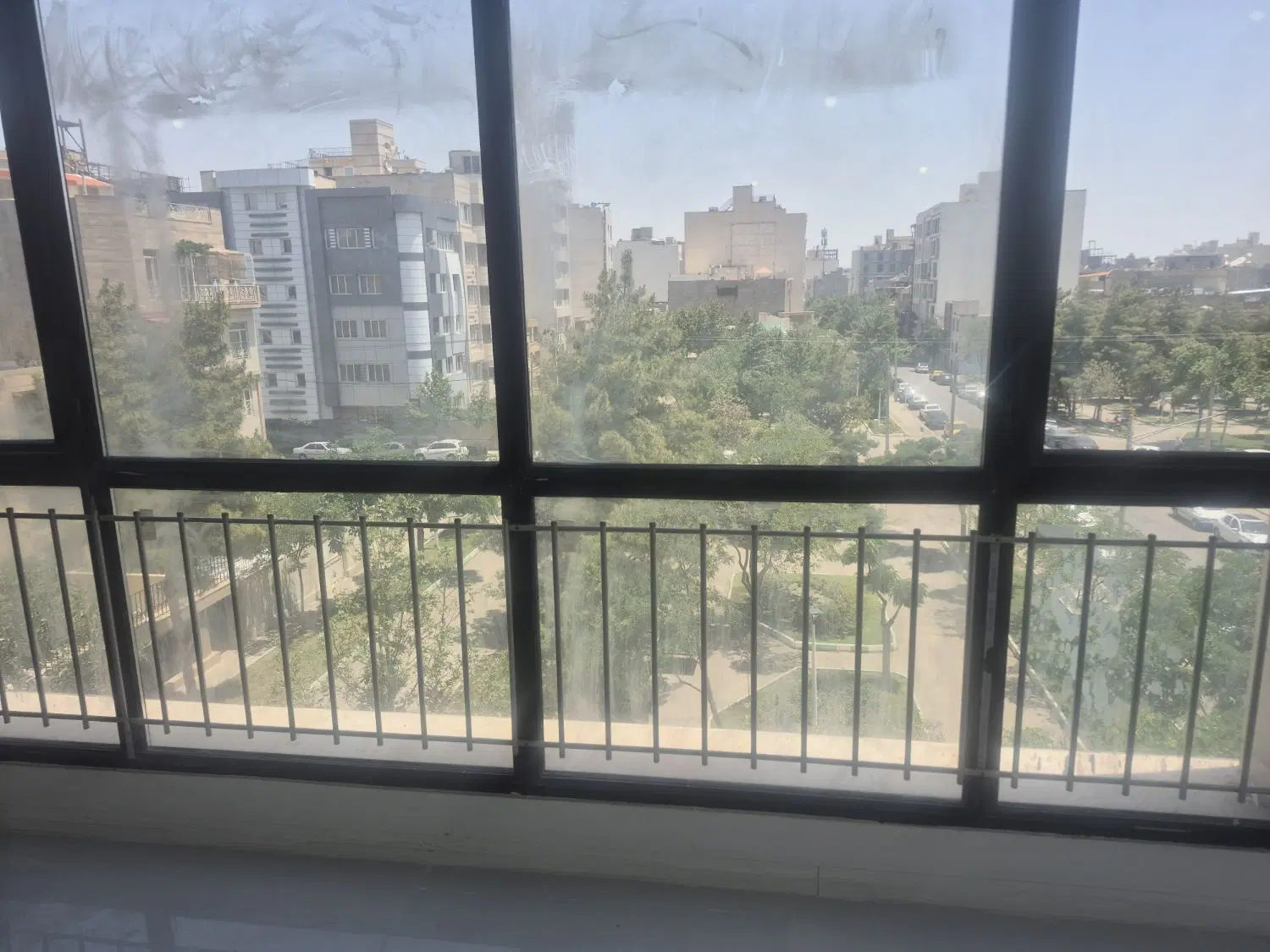 ویلایی ۵۰۰ متر جاغرق ۶۰۰ متر تجاری ۹۳۰ پروانه