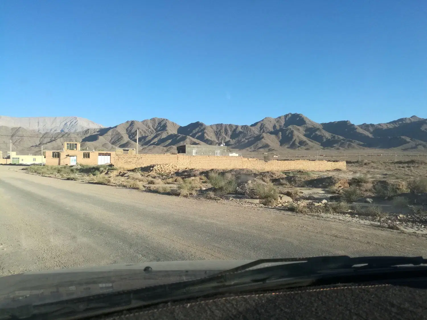 زمین ۴۵۰ متری روستای خشک آباد(اول جاده نصرآباد)