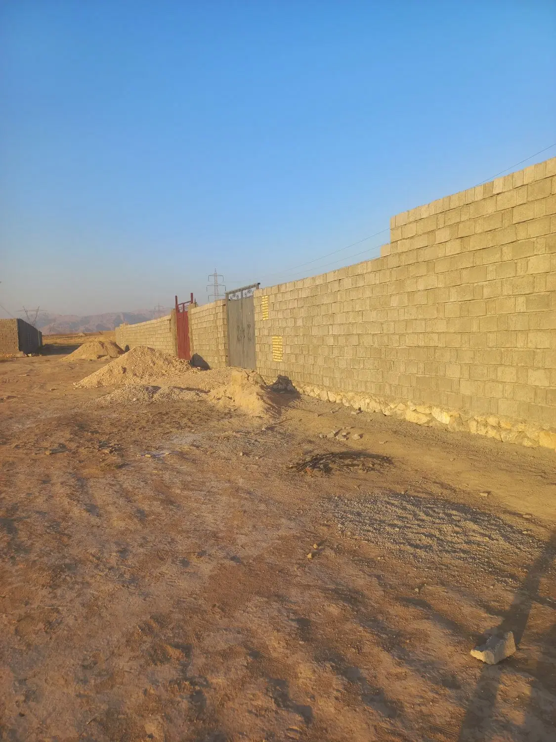 زمین ۳۰۰ متری  برازجان دهقاید