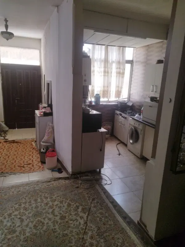 ۹۰متر خانه دربست حیاط‌دار مناسب ۲خانواده یا کارگاه